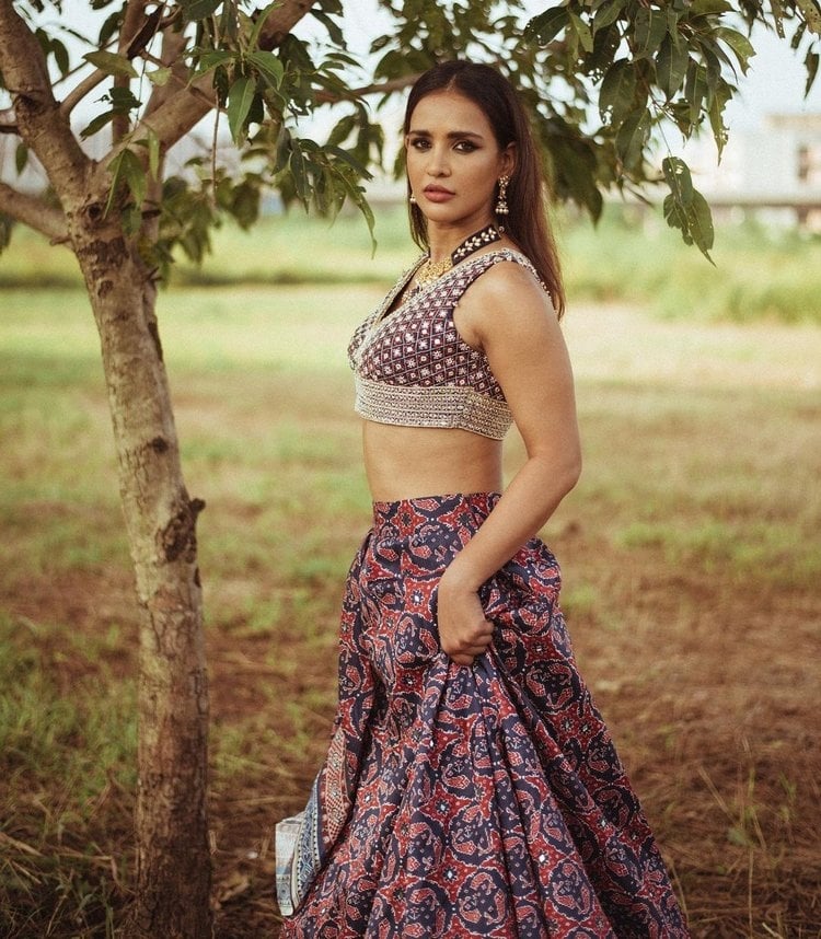 Aisha Sharma New Images Collection