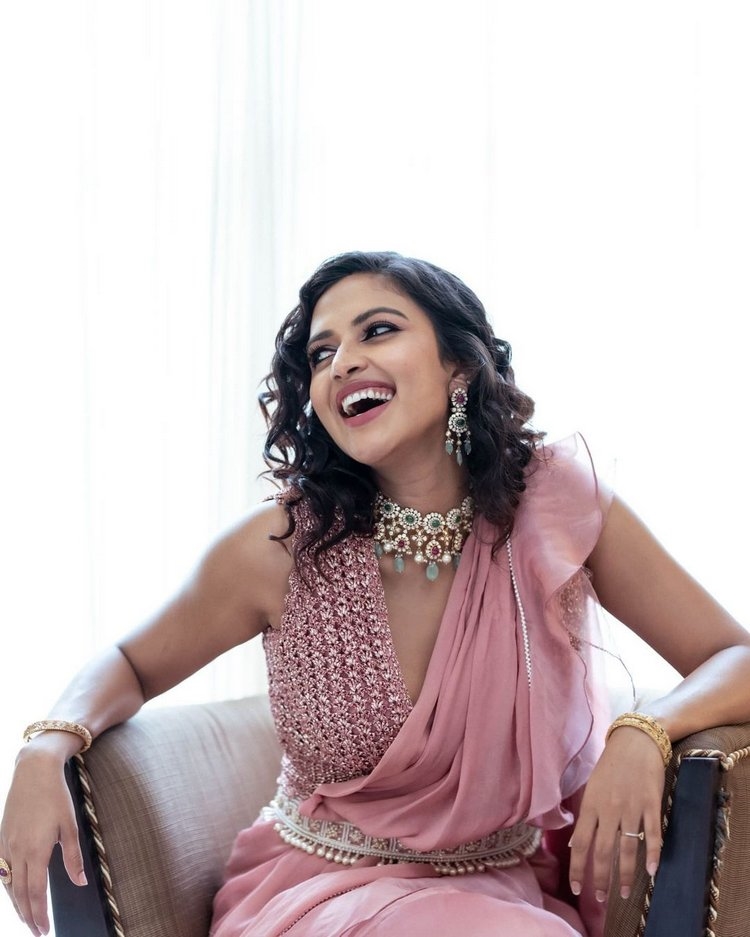 Amala Paul Crazy New Images