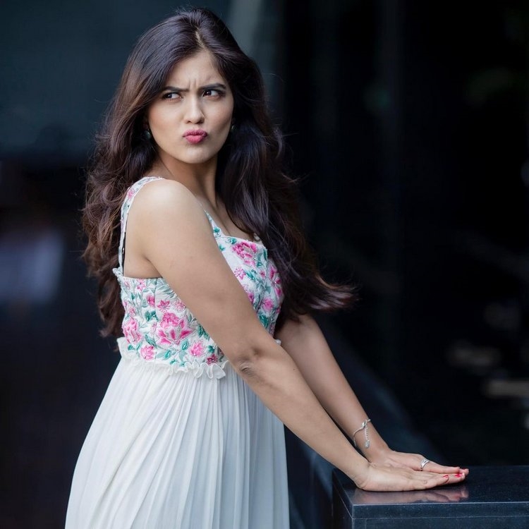 Amritha Aiyer Images Collection
