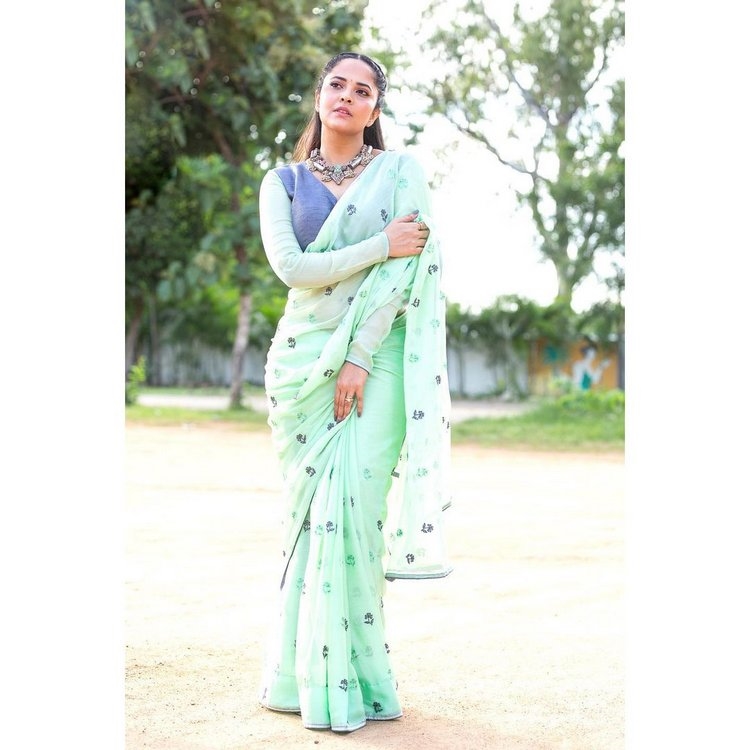 Anasuya Bharadwaj Hot Clicks Collection