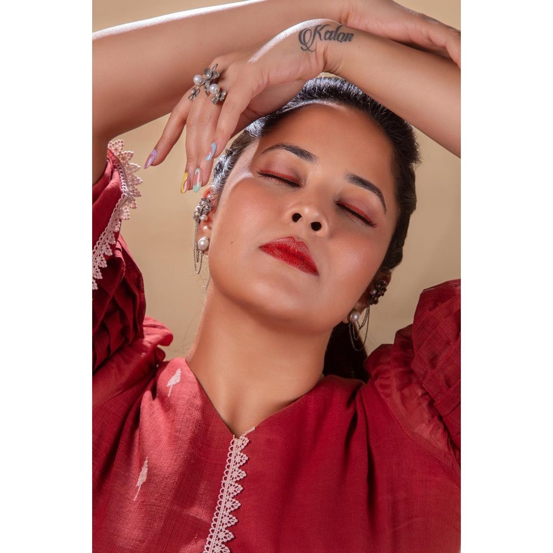 Anasuya Bharadwaj Images In Jabarasth New Episode