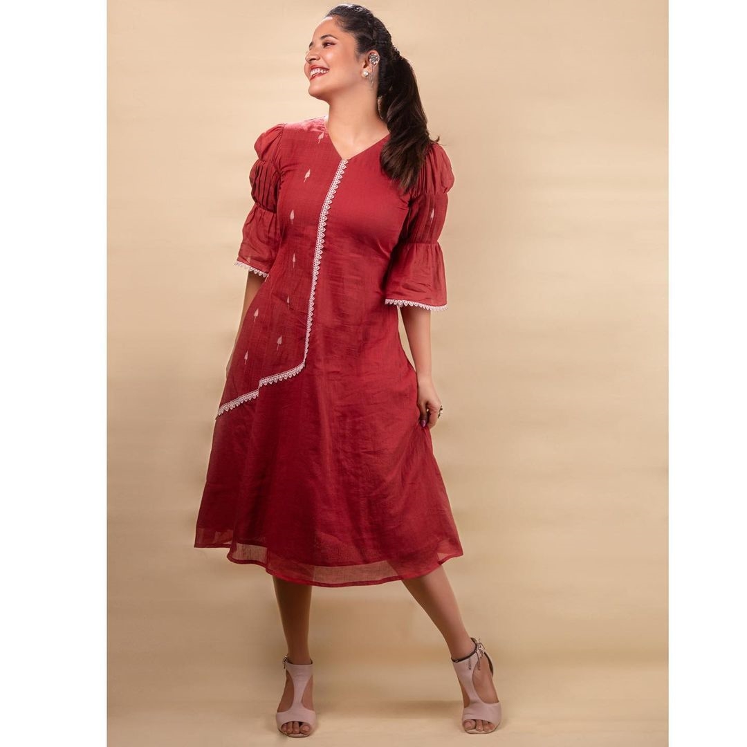 Anasuya Bharadwaj Images In Jabarasth New Episode