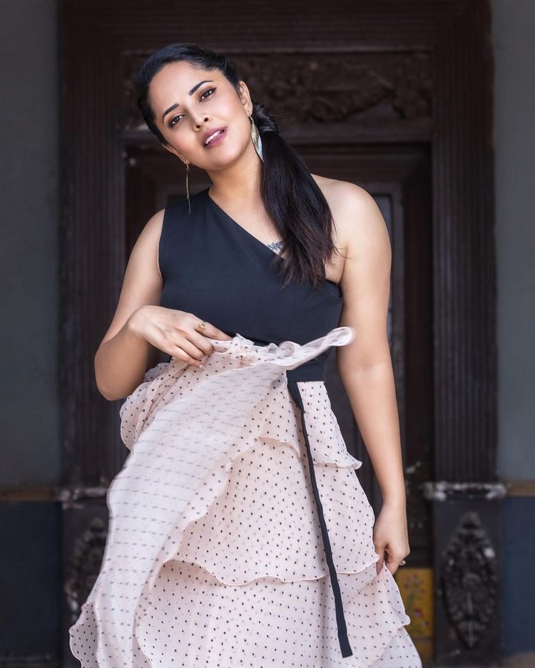 Anasuya Bharadwaj New Clicks In Black Dress