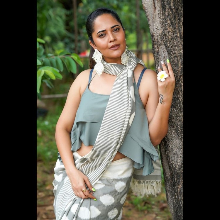 Anasuya Bharadwaj New Images Out Fit