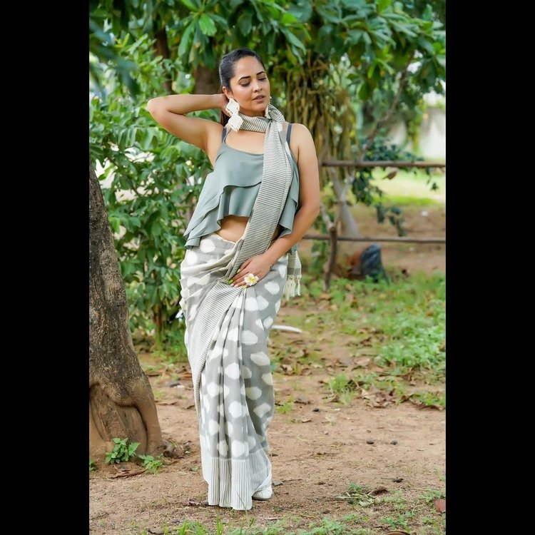 Anasuya Bharadwaj New Images Out Fit