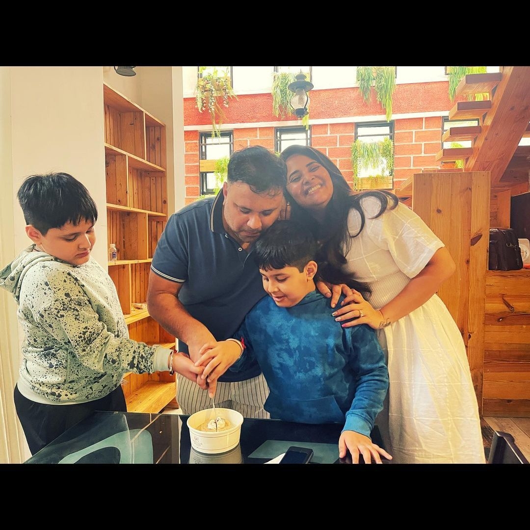 Anasuya Bharadwaj New Images With Family