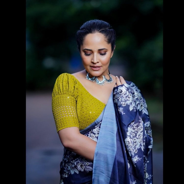 Anasuya Bharadwaj Stunning Hot Photos