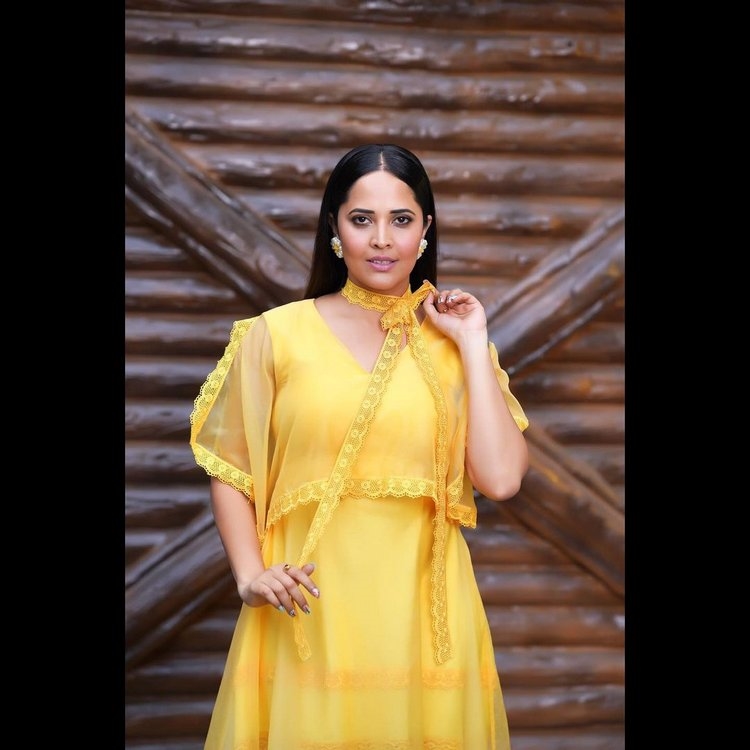 Anasuya Bharadwaj Stunning Photos