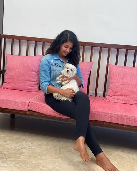 Anjali cute images in instagram