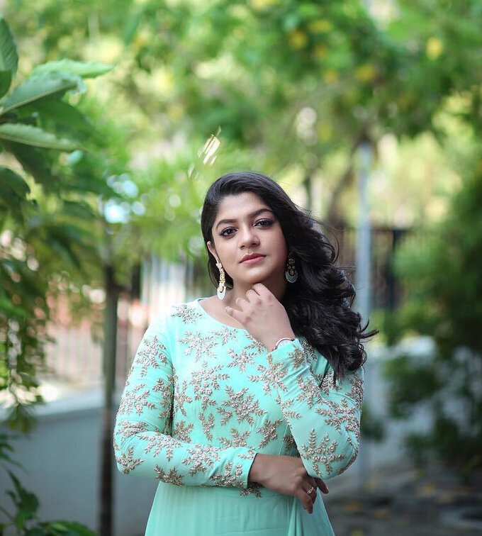 Aparna Balamurali New Images In Insta