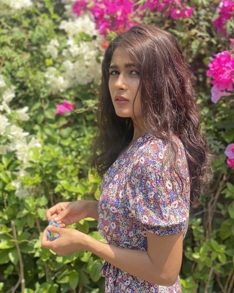 ArjunReddy Actress Shalini Pandey Hot latest Images