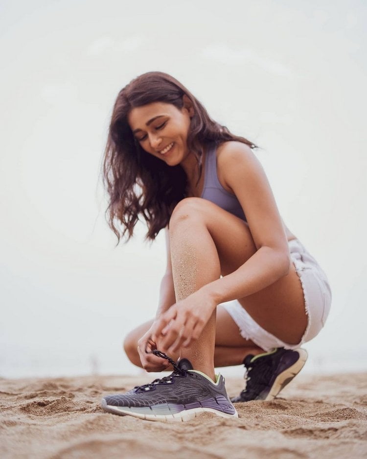 ArjunReddy Actress Shalini Pandey Hot latest Images