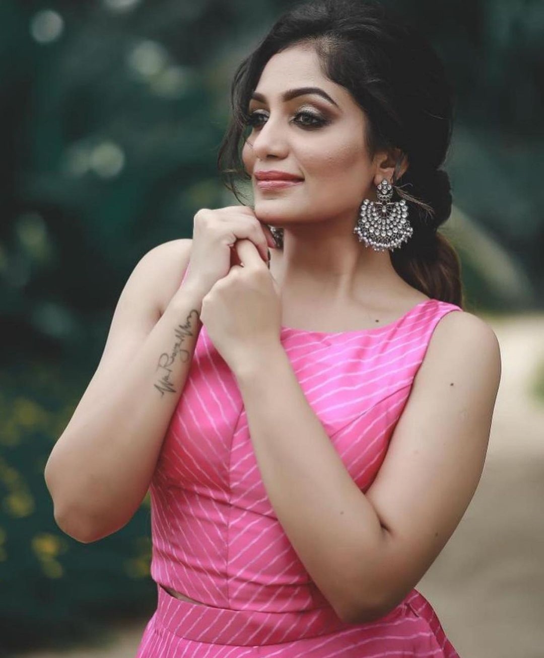 Arya latest Photo shoot in pink frock