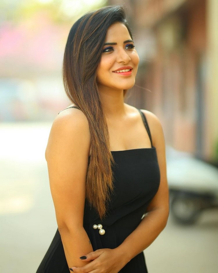 Ashu Reddy Clicks In Black Dress