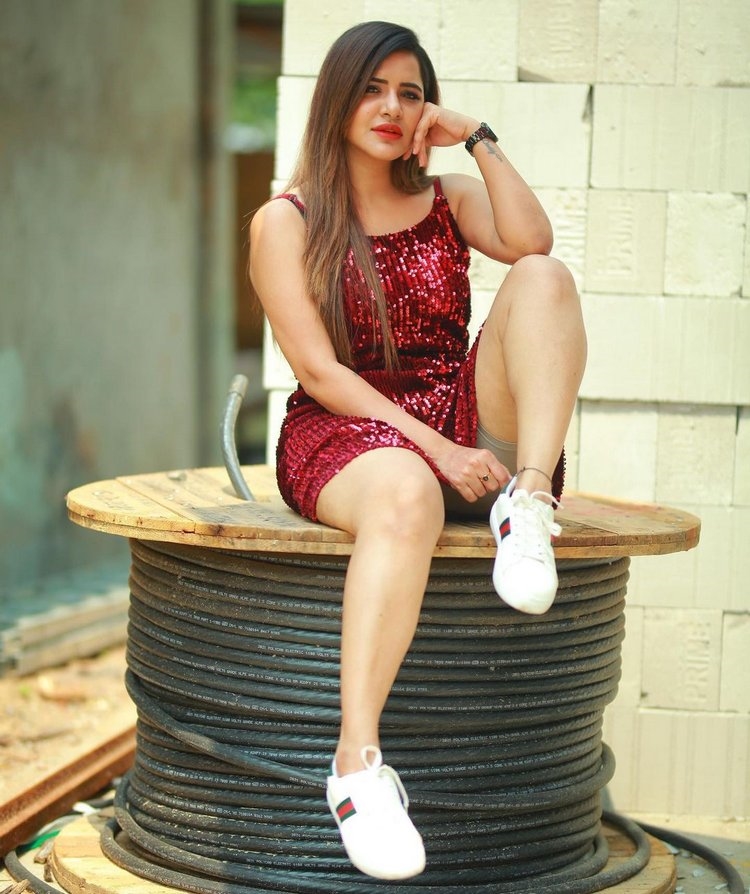 Ashu Reddy Hot Photos In Red Frock