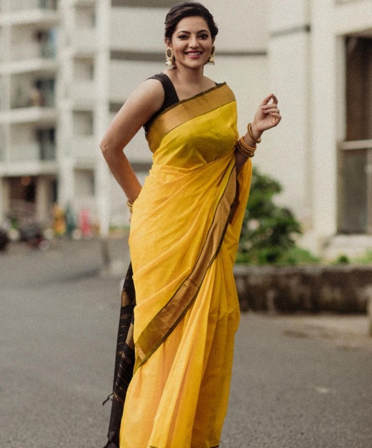 Athulya Ravi New Images In Saree