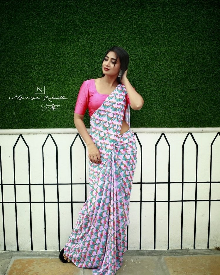 Bhanu Shree Hot Photos Shoot