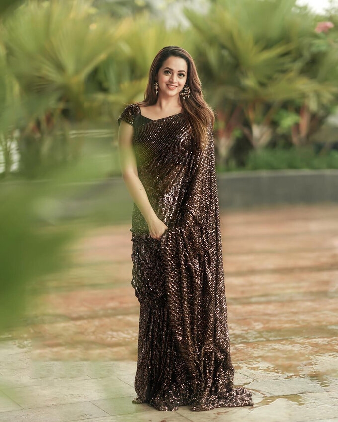 Bhavana Menon Photos In Black Dress