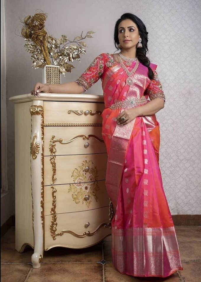 BiggBoss Contestant And Actress Nandini Rai Hot Images