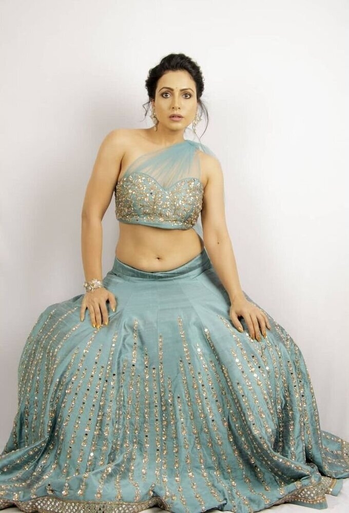 BiggBoss Contestant And Actress Nandini Rai Hot Images