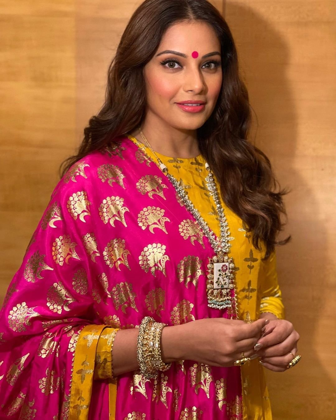 Bipasha Basu Hot Photos Collection