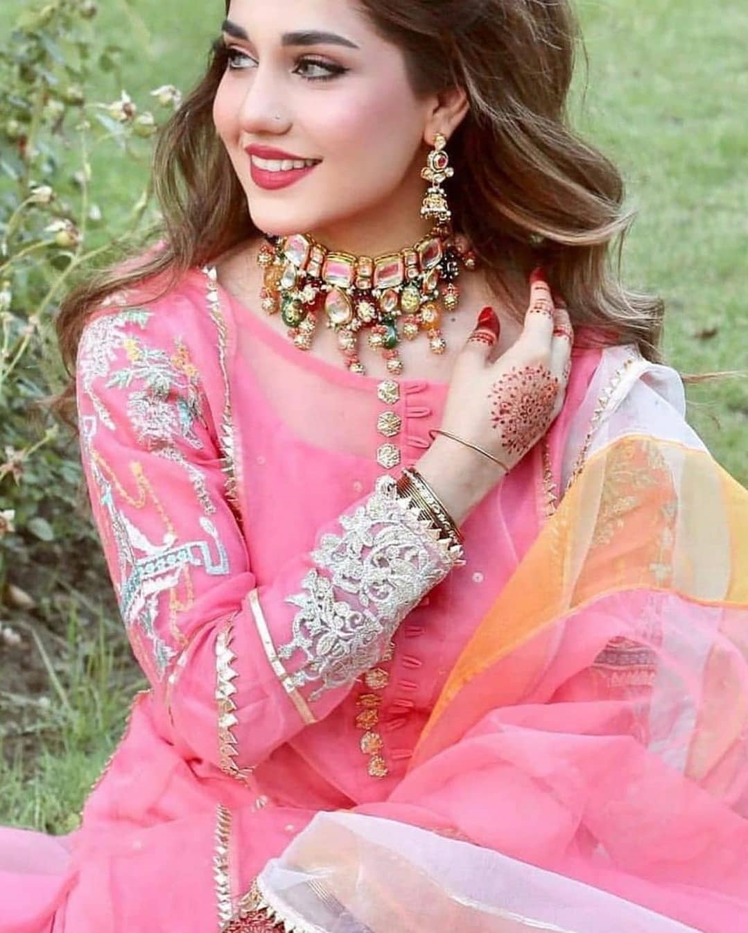 Celebraties Jewllery latest Photos