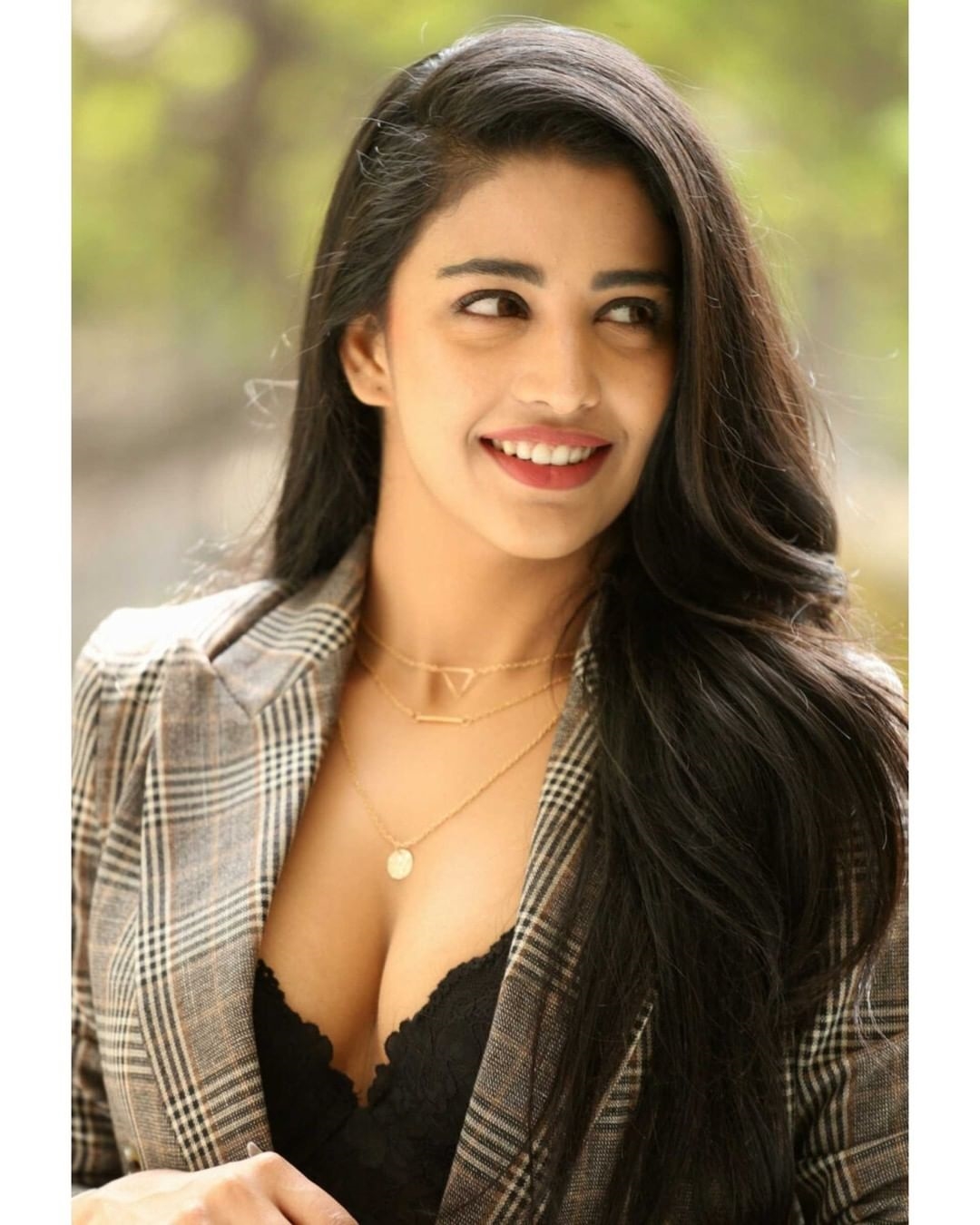 Daksha Nagarkar latest photos