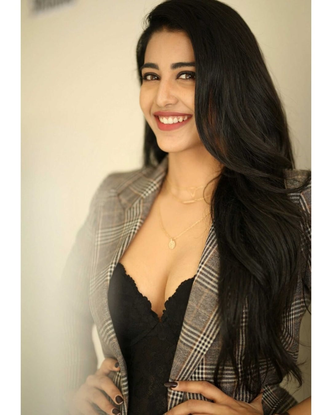 Daksha Nagarkar latest photos