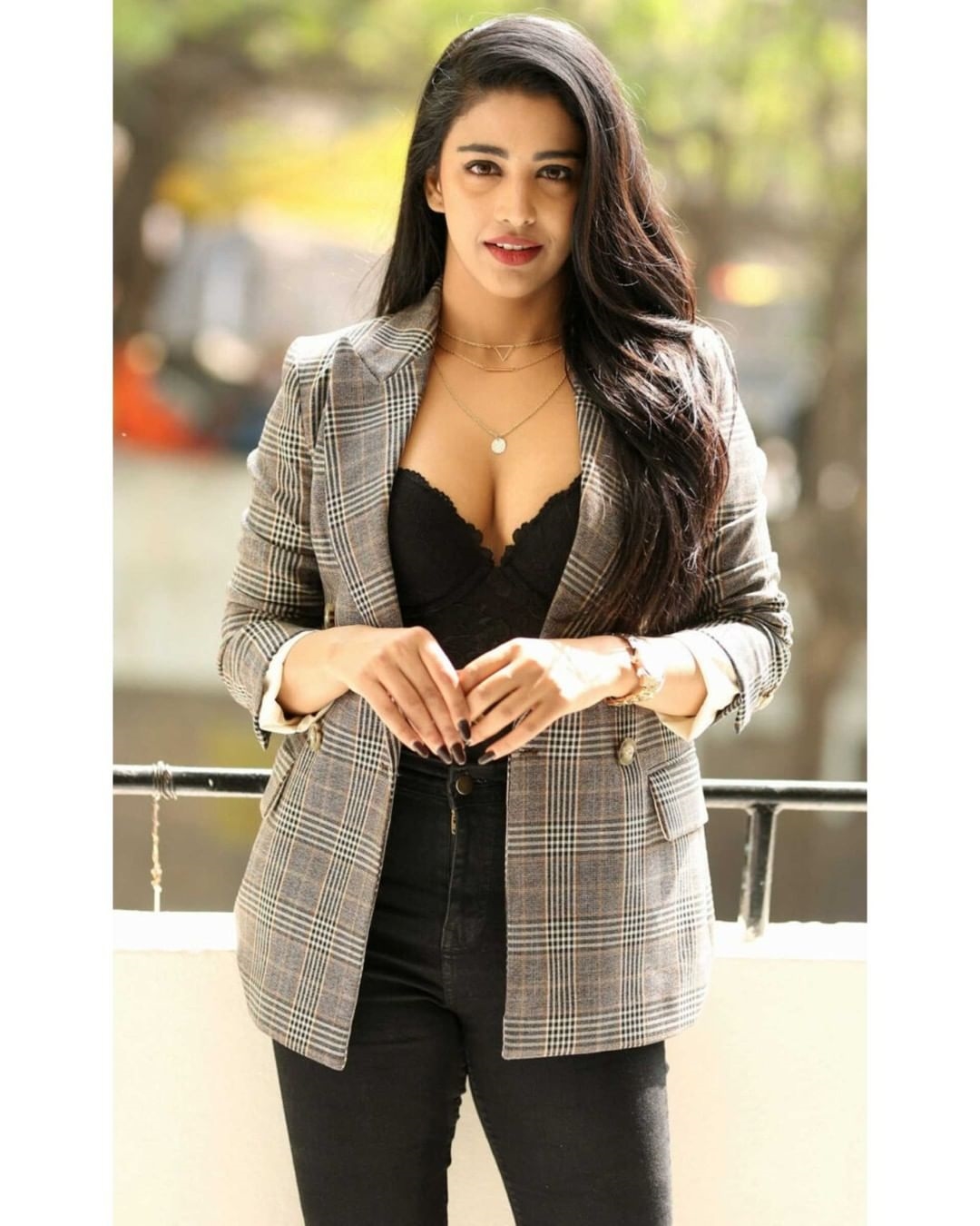 Daksha Nagarkar latest photos