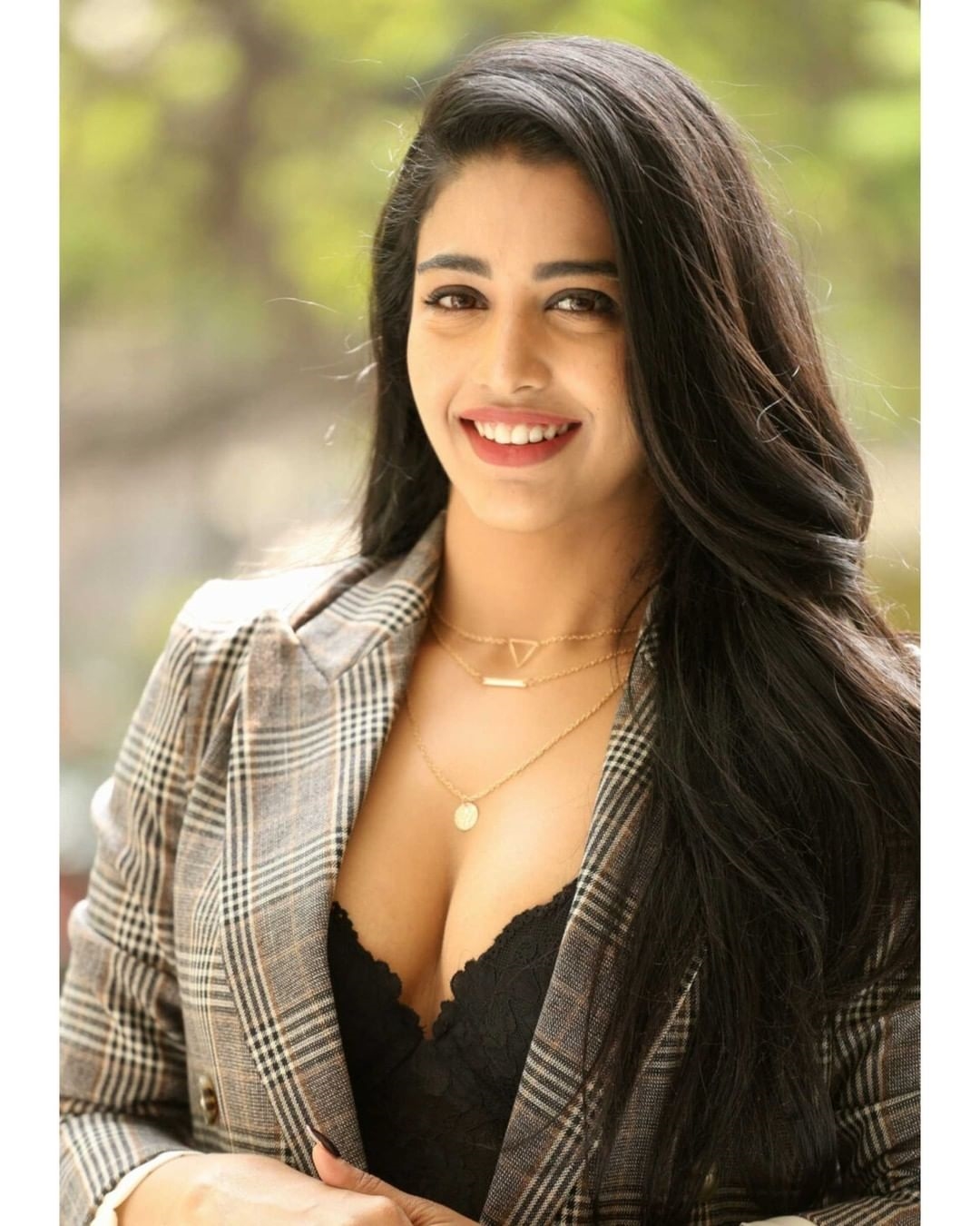 Daksha Nagarkar latest photos