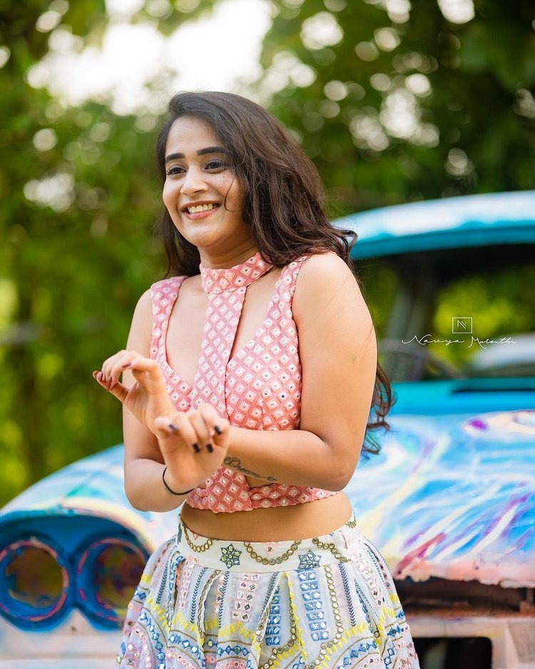 Deepthi Sunaina Amazing New Photoshoot