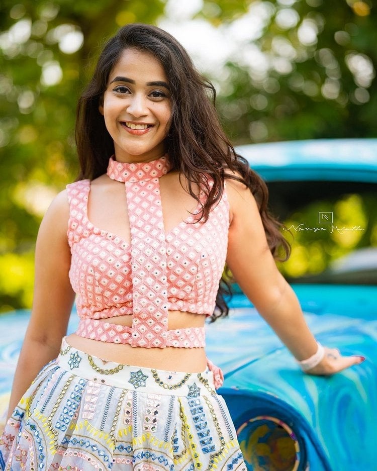 Deepthi Sunaina Amazing New Photoshoot