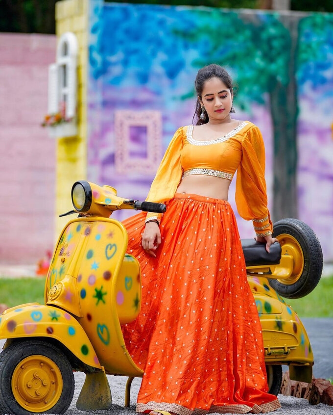 Deepthi Sunaina New Images Collection