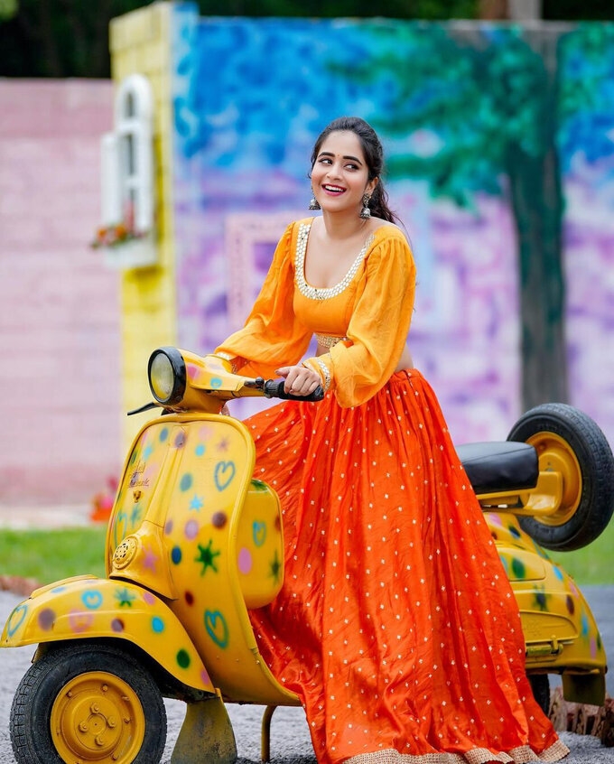 Deepthi Sunaina New Images Collection