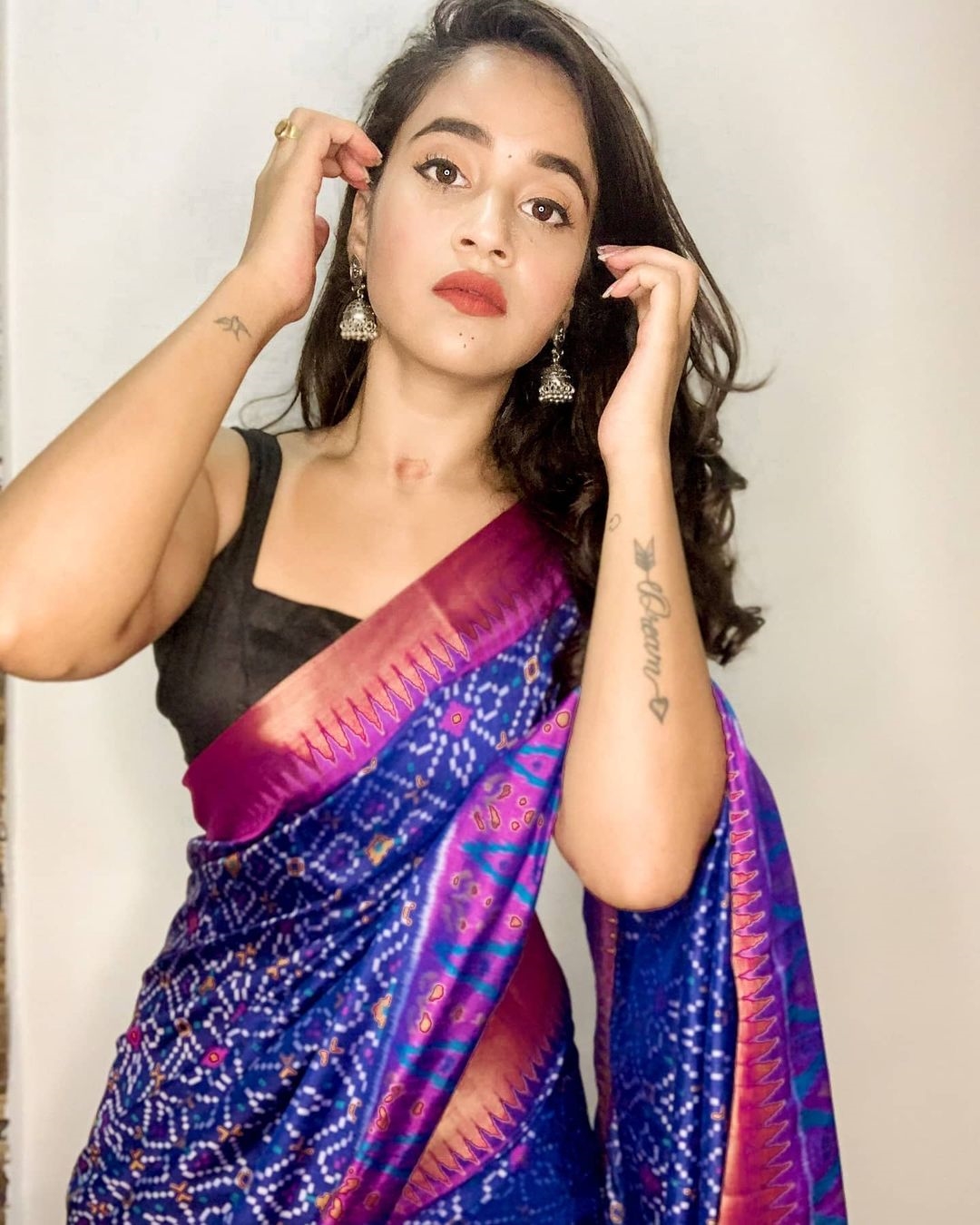 Deepthi Sunaina Super Cool Photos