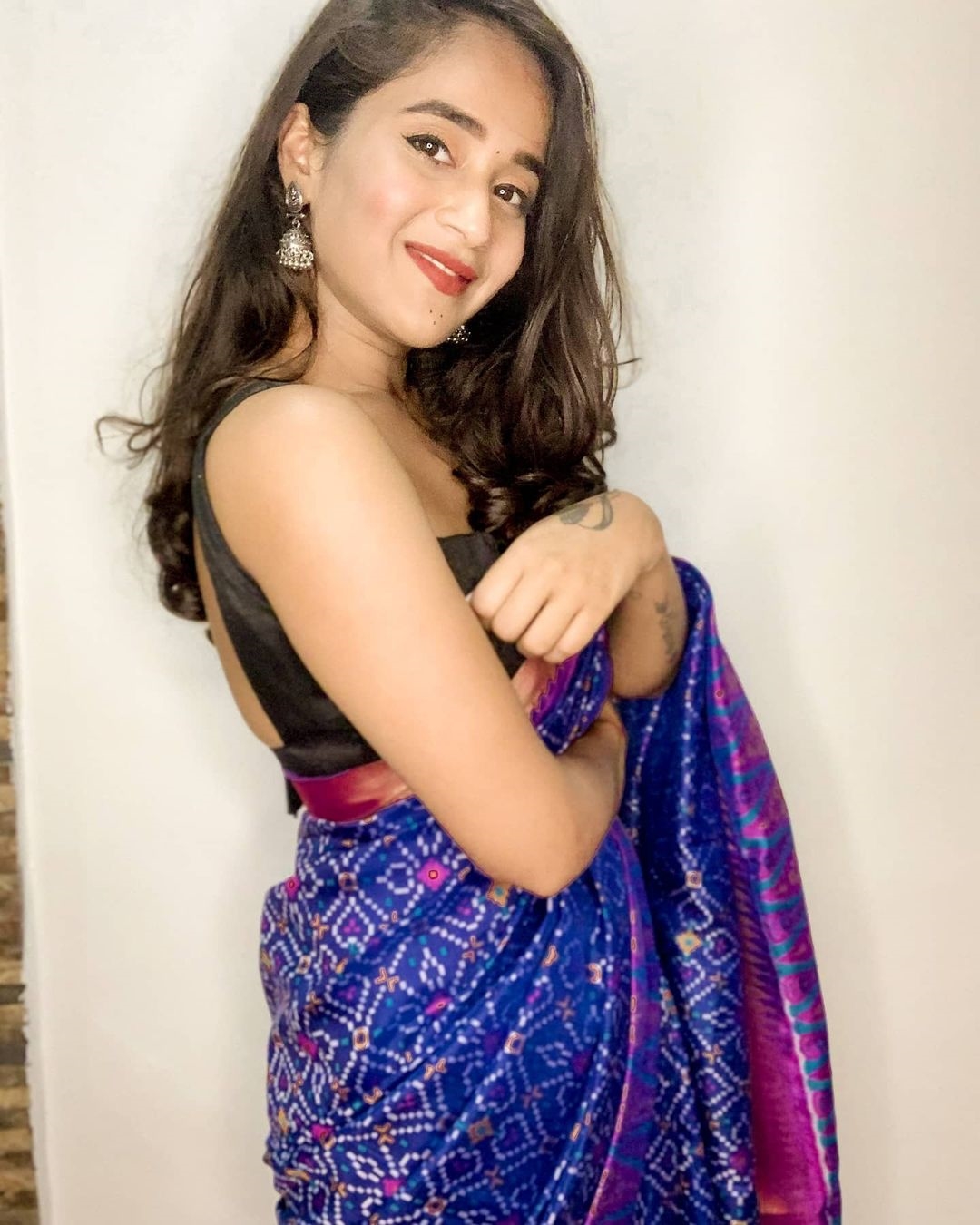 Deepthi Sunaina Super Cool Photos