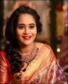 Deepthi Sunaina latest saree Photos