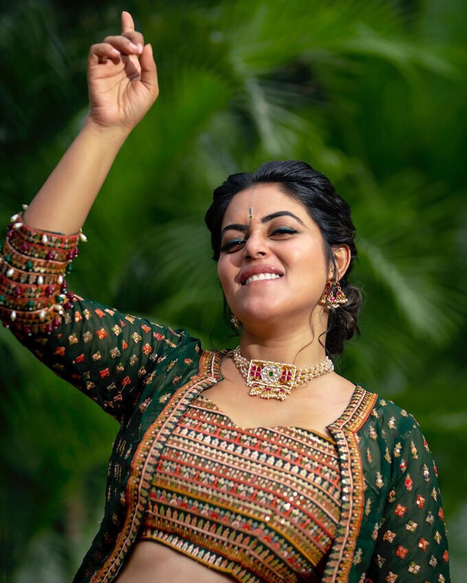 Dhee Poorna latest Photos