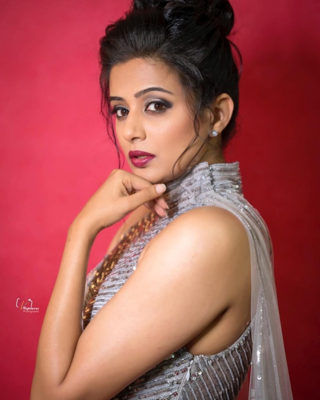 Dhee Priyamani Stunning Images