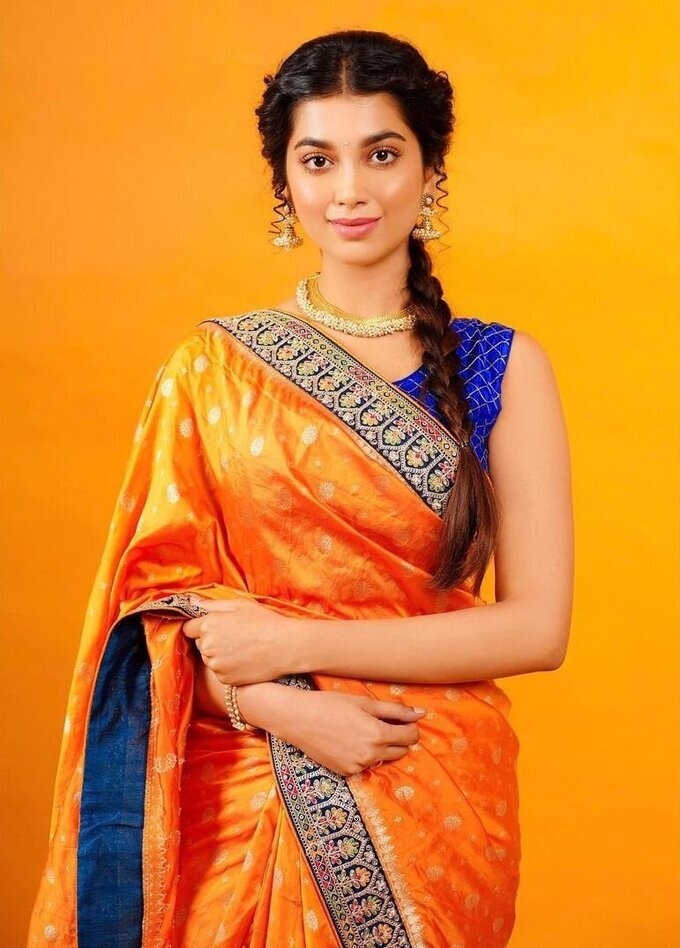 Digangana Suryavanshi New Trending Images