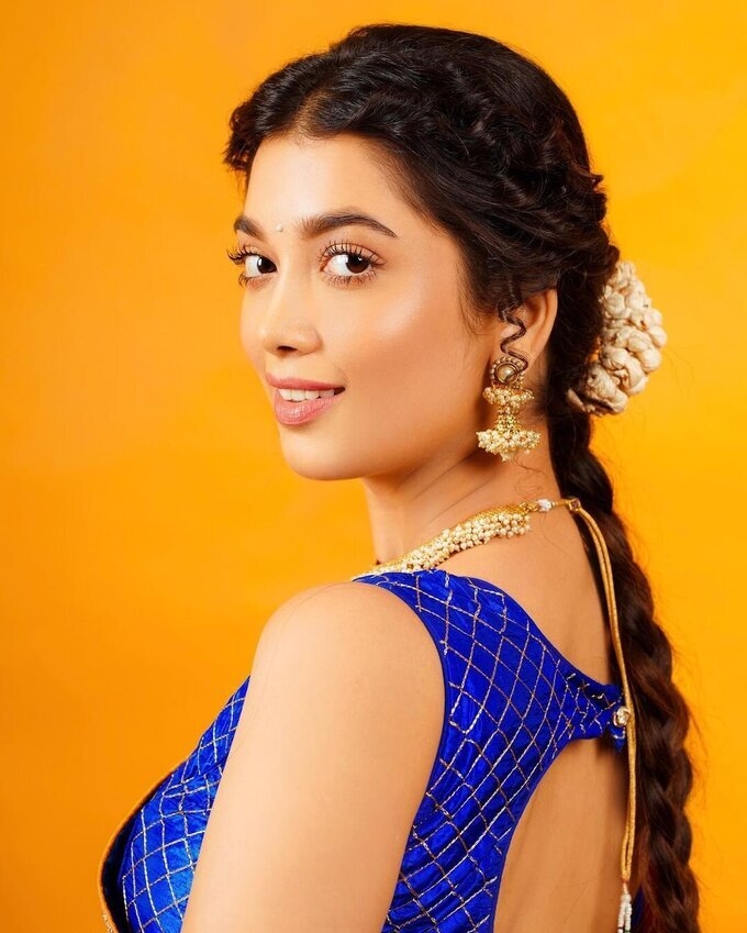 Digangana Suryavanshi New Trending Images