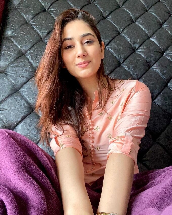 Disha Parmar Hot Photoshoot