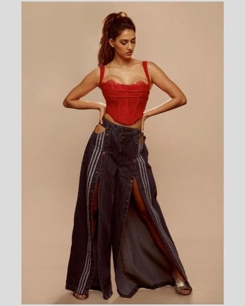 Disha Patani Hot Photos Shoot Collection