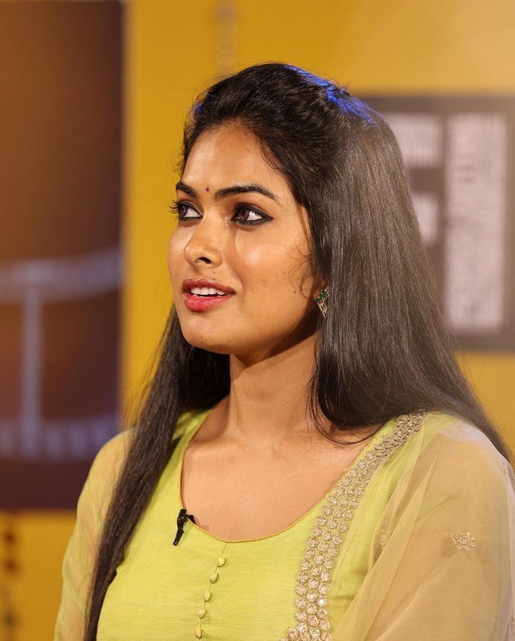 Divi Vadthya Latest Photos In Yellow Dress