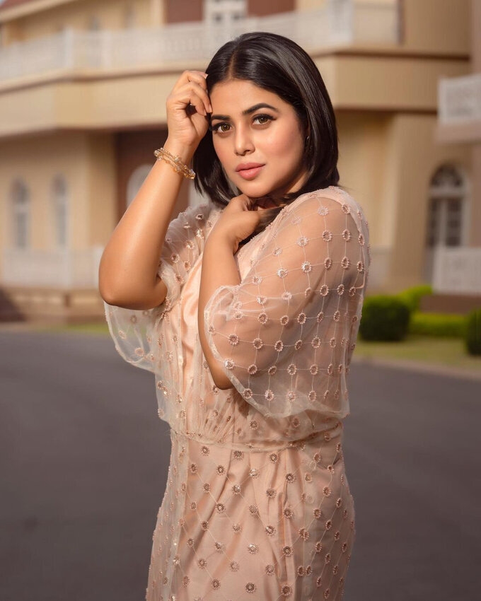 ETV Dhee Judge And Actress Poorna Photo Collection