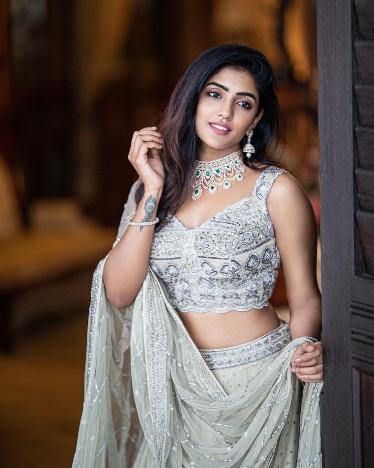 Eesha Rebba Hot Photos In Cool Looks