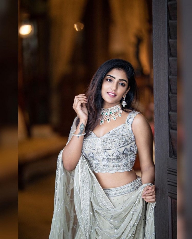 Eesha Rebba Hot Photos In Cool Looks