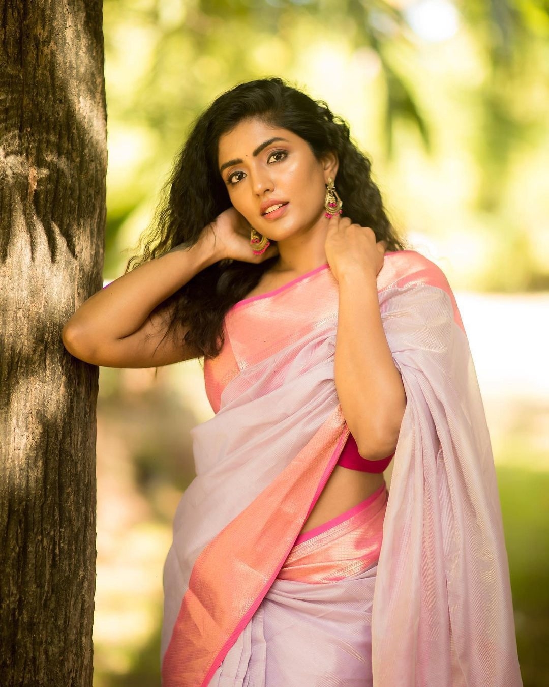 Eesha Rebba Hot Photos In Saree