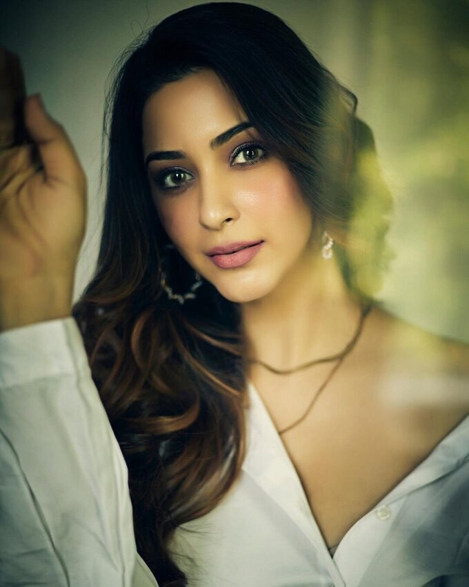 Eshanya Maheshwari New Stills