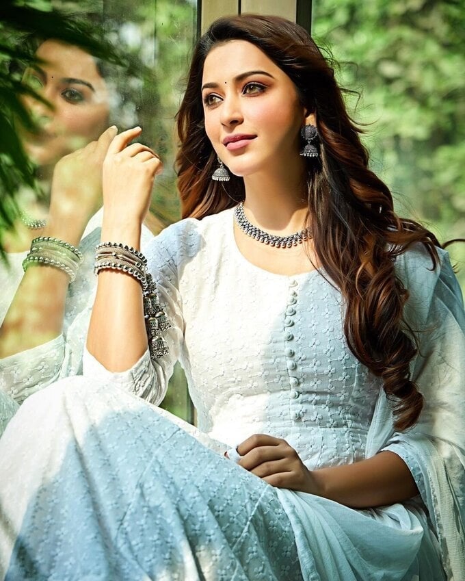 Eshanya Maheshwari New Stills